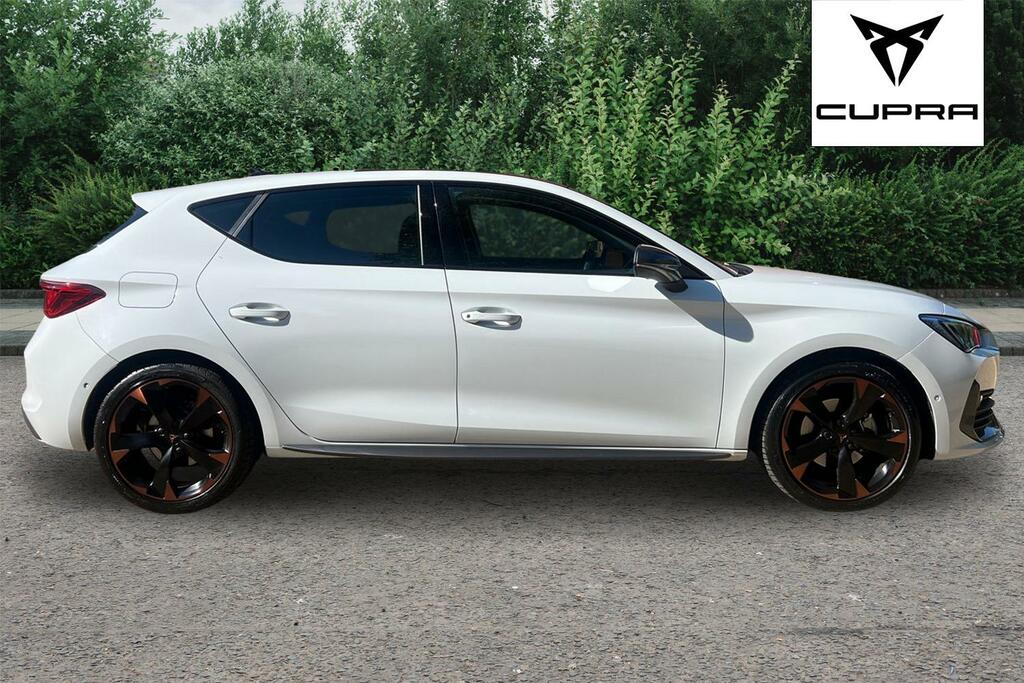 Cupra Leon 1.5 Etsi V1 Design Edition Dsg DC24XXN White #4