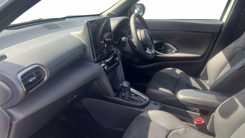 Toyota Yaris Cross 1.5 Vvt-h Gr Sport E-cvt Euro 6 Ss HY26XBE White #5