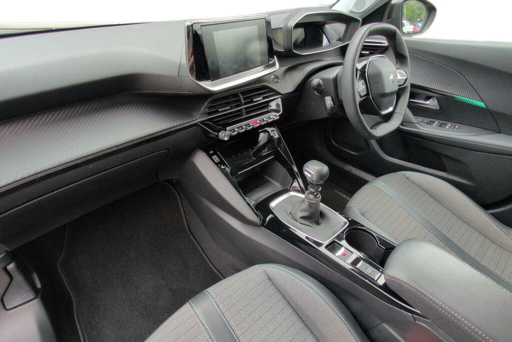 Peugeot 2008 1.2 Puretech Allure Premium Euro 6 Ss Black #2