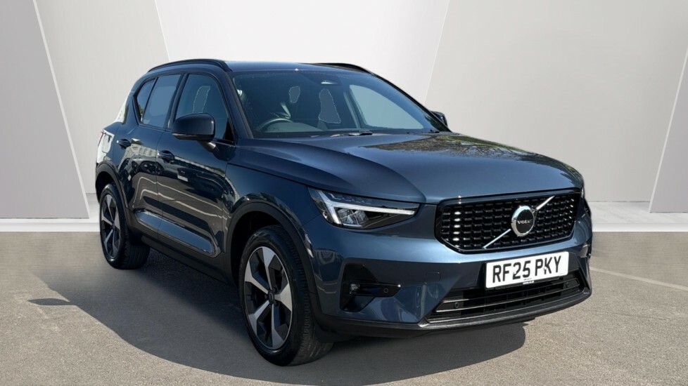 Volvo XC40 Plus, B4 Mild Hybrid, Dark Blue