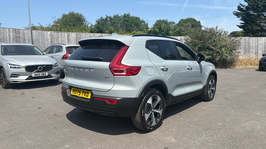 Volvo XC40 Plus, B4 Mild Hybrid, Dark RO75TXD Grey #3