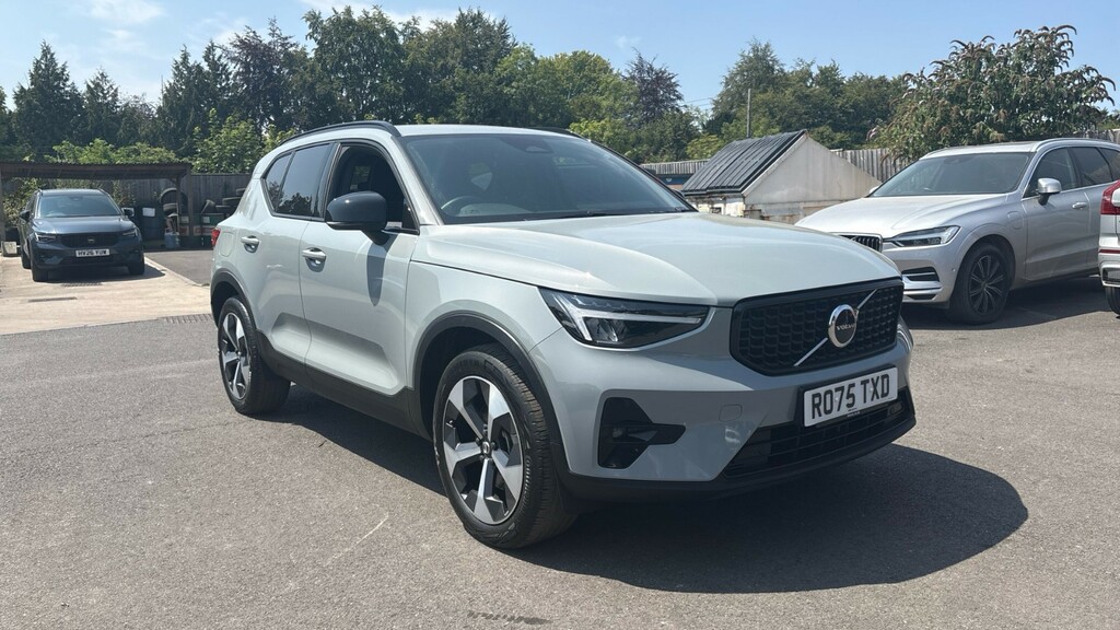 Volvo XC40 Plus, B4 Mild Hybrid, Dark RO75TXD Grey #2
