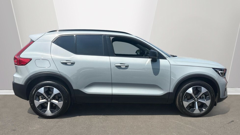 Volvo XC40 Plus, B4 Mild Hybrid, Dark RO75TXD Grey #5