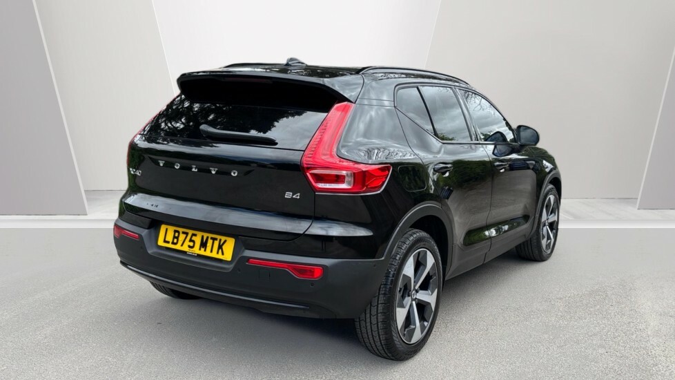 Volvo XC40 Plus, B4 Mild Hybrid, Dark LB75MTK Black #2