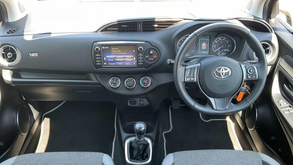 Toyota Yaris 1.5 Vvt-i Y20 Euro 6 Black #6