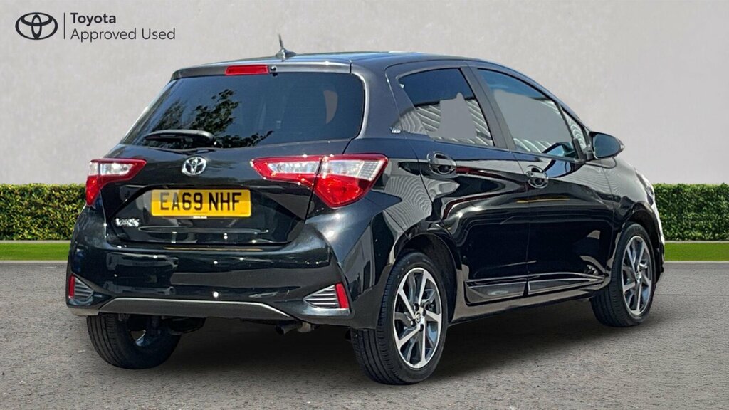Toyota Yaris 1.5 Vvt-i Y20 Euro 6 Black #2