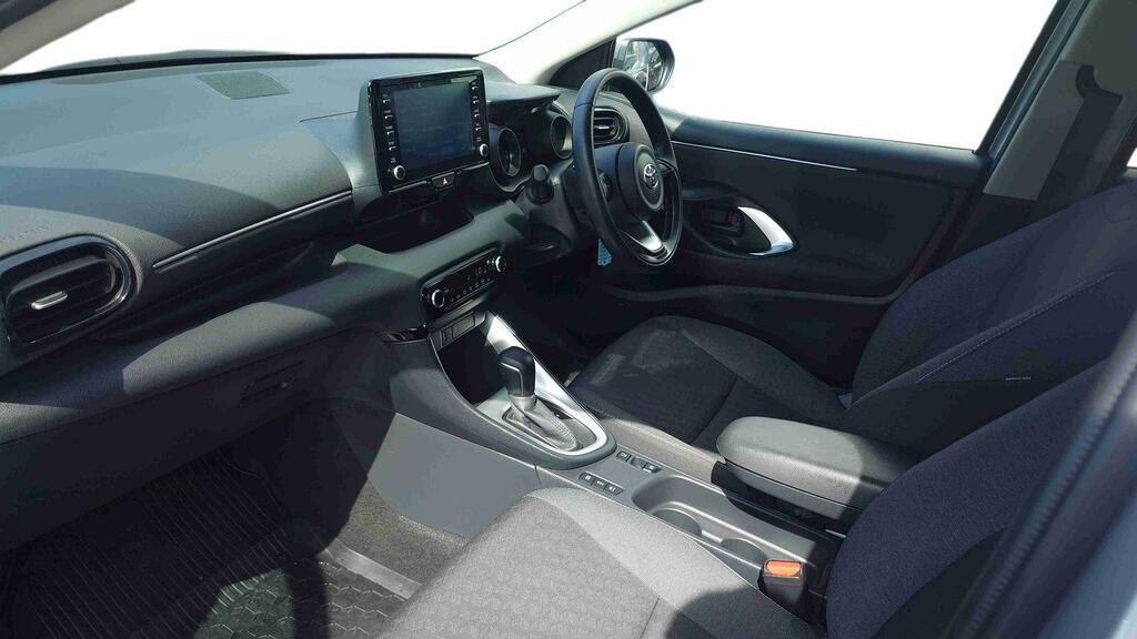 Toyota Yaris 1.5 Vvt-h Design E-cvt Euro 6 Ss WF23XPT Silver #5