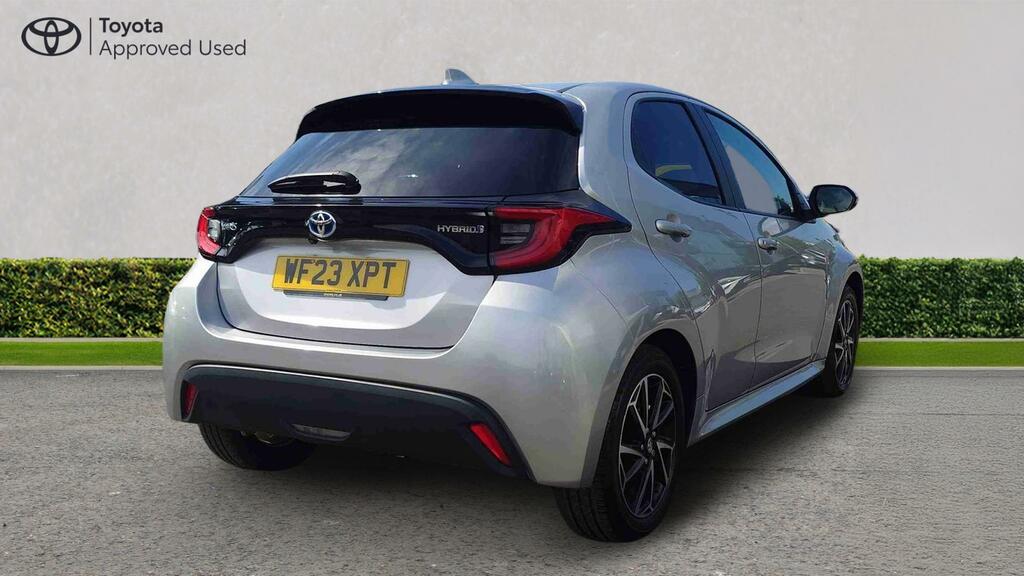 Toyota Yaris 1.5 Vvt-h Design E-cvt Euro 6 Ss WF23XPT Silver #2