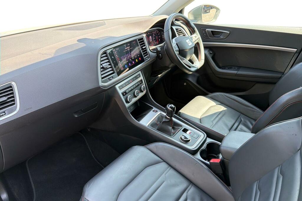Seat Ateca 1.5 Tsi Evo Fr Black Edition White #2