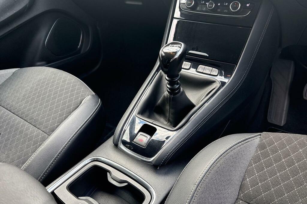 Vauxhall Grandland 1.6 Turbo D Sport Nav Hatchback #17
