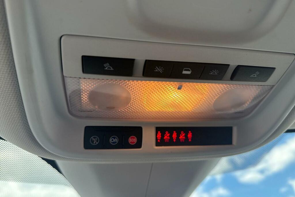 Vauxhall Grandland 1.6 Turbo D Sport Nav Hatchback #23