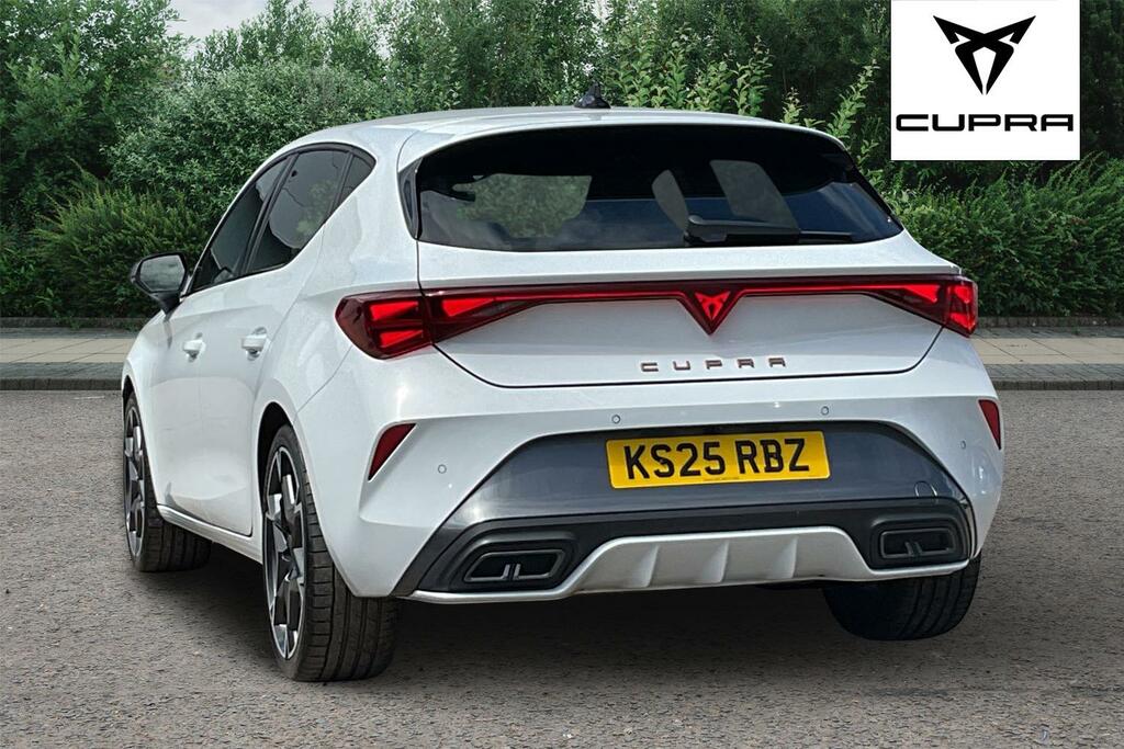Cupra Leon 1.5 Etsi 150 V2 Dsg White #6