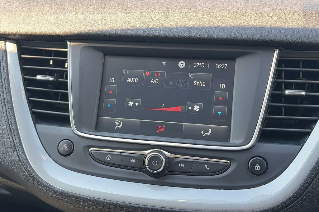 Vauxhall Grandland 1.2T Sport Nav Hatchback #33