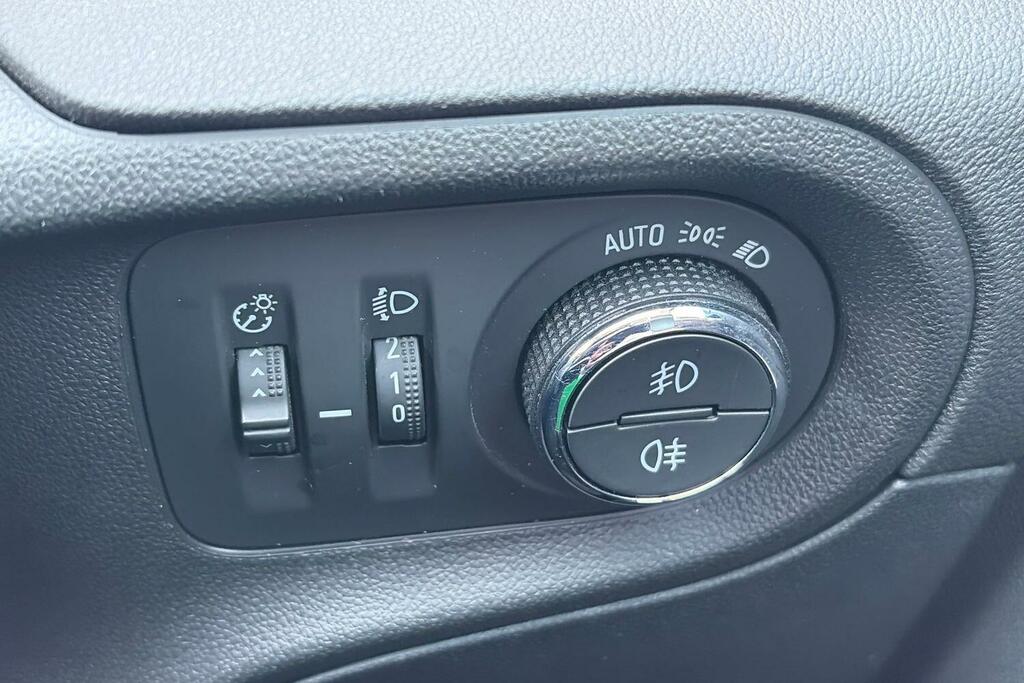 Vauxhall Grandland 1.2T Sport Nav Hatchback #39