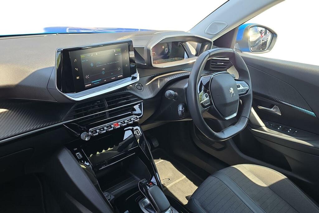 Peugeot e-2008 50Kwh Allure Premium Blue #2
