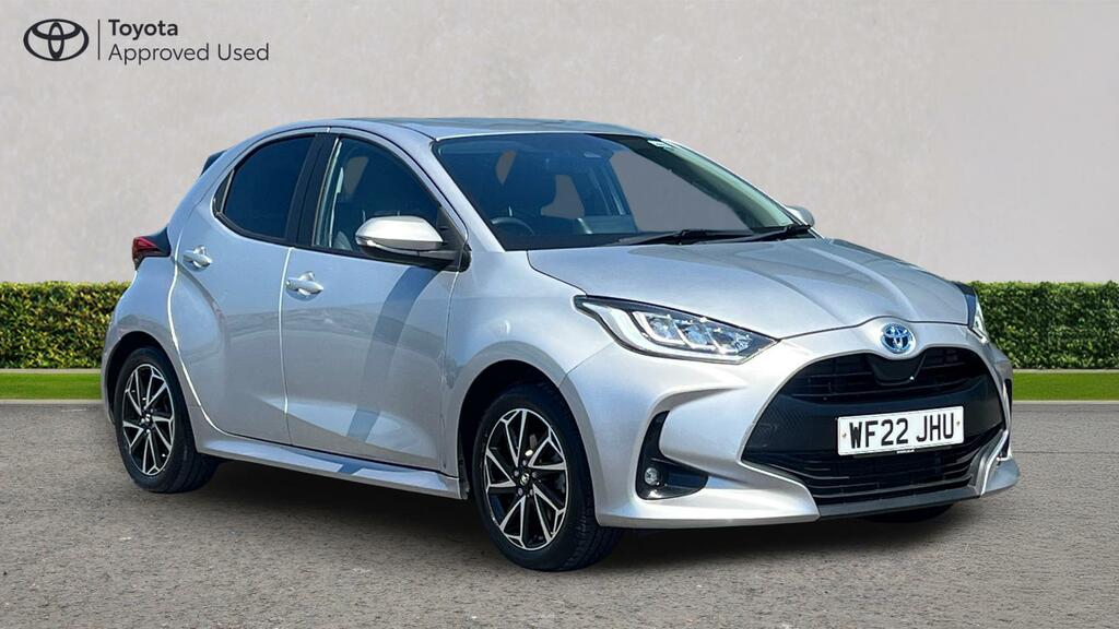 Toyota Yaris 1.5 Vvt-h Design E-cvt Euro 6 Ss Silver