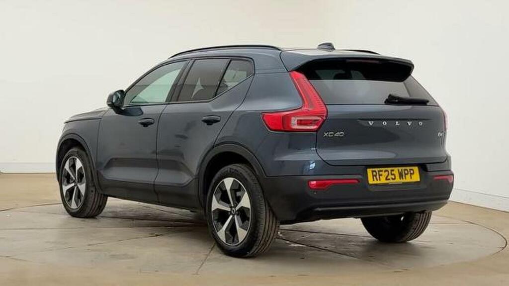 Volvo XC40 Plus, B4 Mild Hybrid, Dark RF25WPP Blue #2