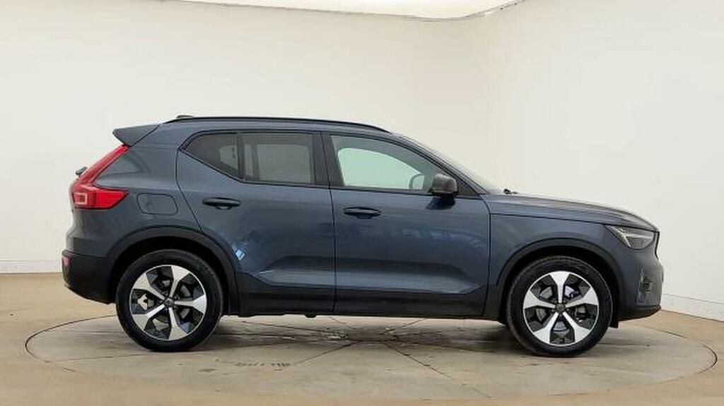 Volvo XC40 Plus, B4 Mild Hybrid, Dark RF25WPP Blue #3