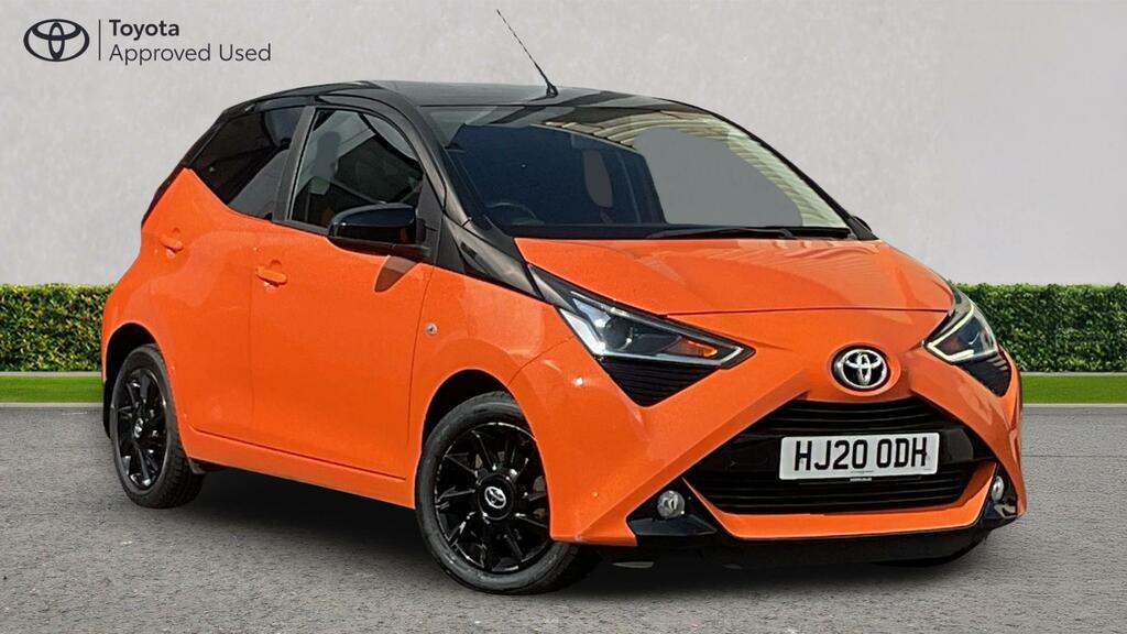 Toyota Aygo 1.0 Vvt-i X-cite X-shift Euro 6 Orange