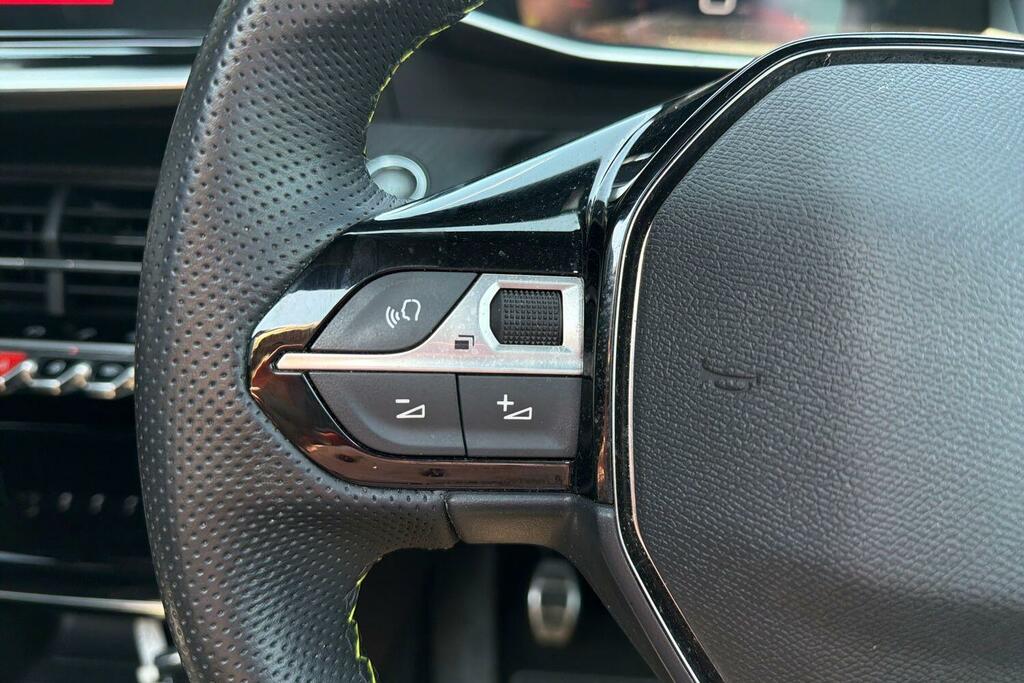 Peugeot 2008 1.5 Bluehdi 110 Allure Premium Blue #16