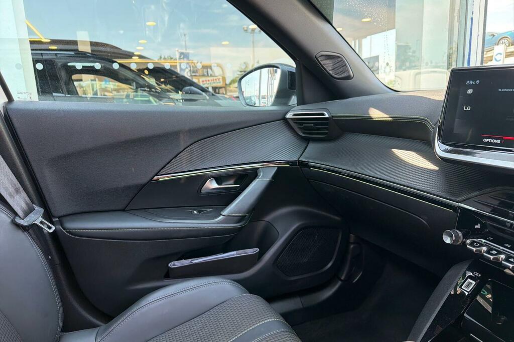 Peugeot 2008 1.5 Bluehdi 110 Allure Premium Blue #24