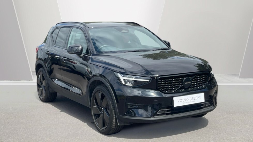 Volvo XC40 Black Edition Plus, B3 Mild Hybrid, Black
