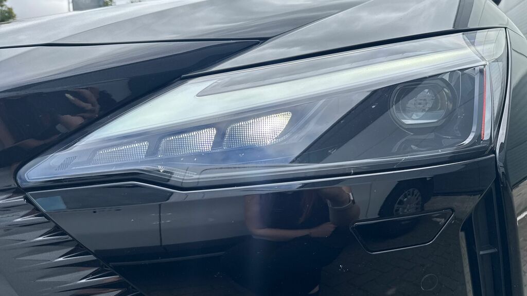 Lexus RZ 550E 300Kw F Sport Takumi 77 Kwh Bitone Black #20