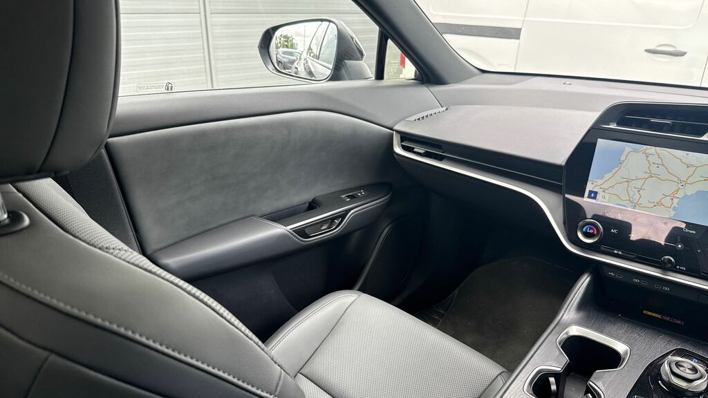 Lexus RZ 550E 300Kw F Sport Takumi 77 Kwh Bitone Black #35