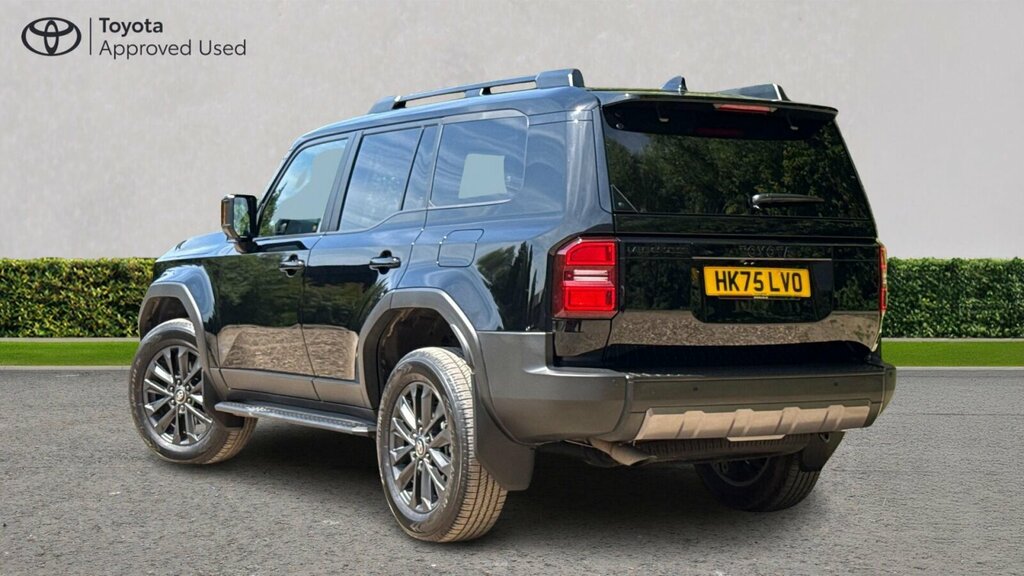 Toyota Land Cruiser 2.8D Mhev Invincible Suv Hybrid 4W Black #4