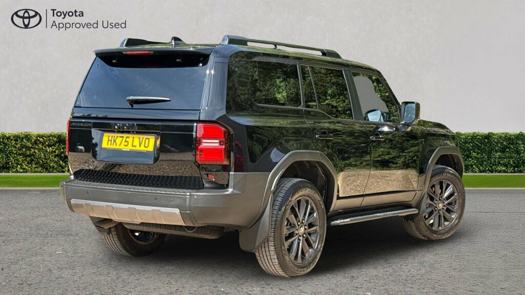 Toyota Land Cruiser 2.8D Mhev Invincible Suv Hybrid 4W Black #2
