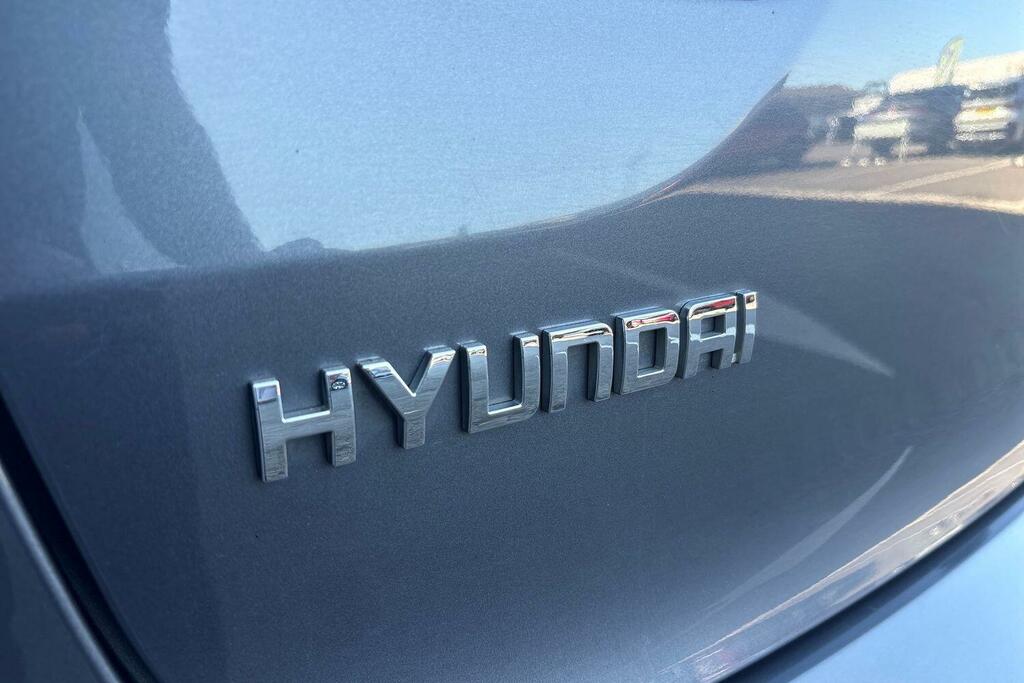 Hyundai I20 1.2 Premium Nav Isg 84 Ps White #39