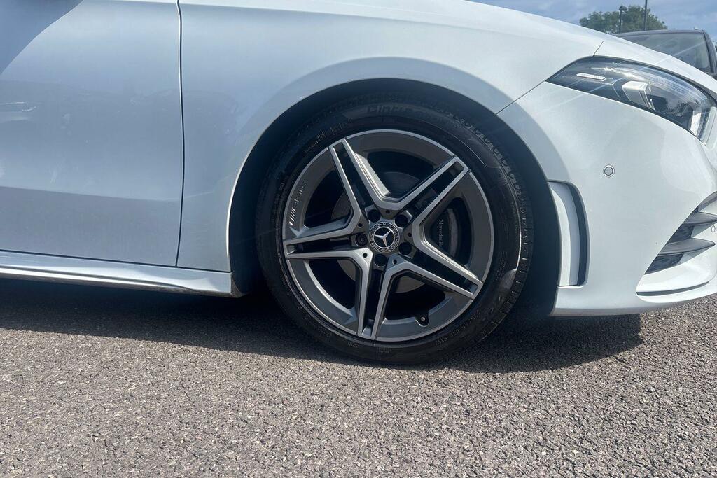 Mercedes-Benz A Class 1.3 A180 Amg Line Executive Euro 6 Ss White #5