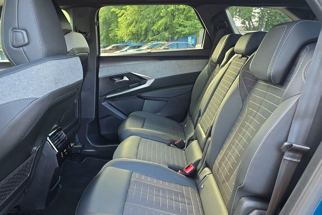 Peugeot 5008 1.2 Hybrid 145 Allure E-dsc6 Grey #23