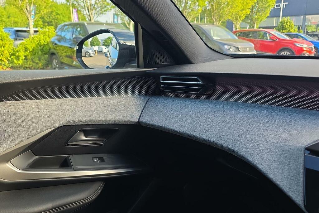 Peugeot 5008 1.2 Hybrid 145 Allure E-dsc6 Grey #29