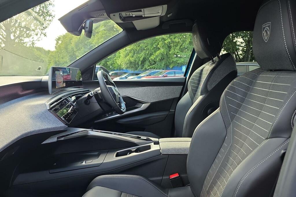 Peugeot 5008 1.2 Hybrid 145 Allure E-dsc6 Grey #27