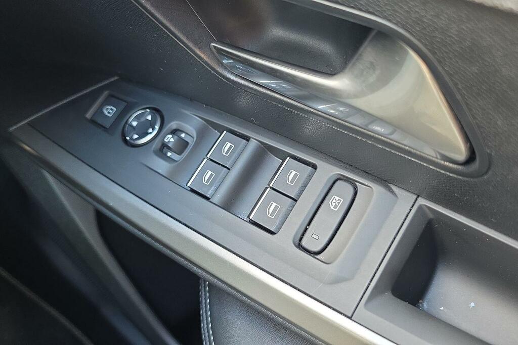 Peugeot 5008 1.2 Hybrid 145 Allure E-dsc6 Grey #18