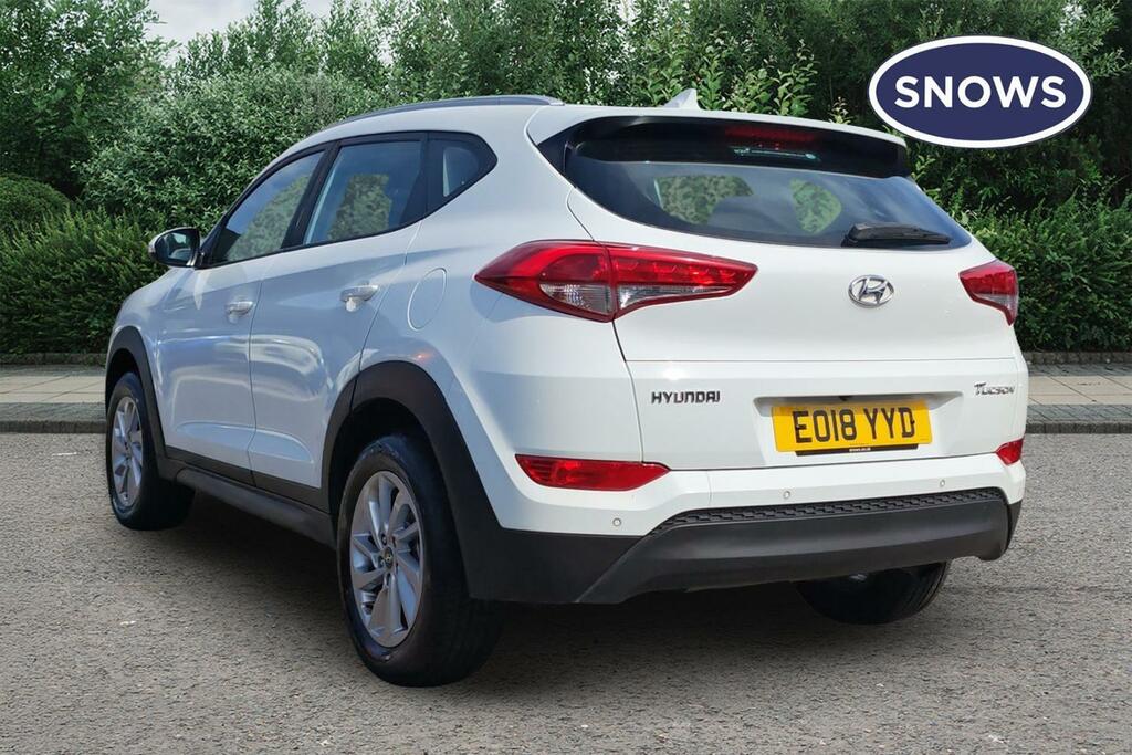 Hyundai Tucson 1.6 Gdi Blue Drive Se Nav Euro 6 Ss White #3