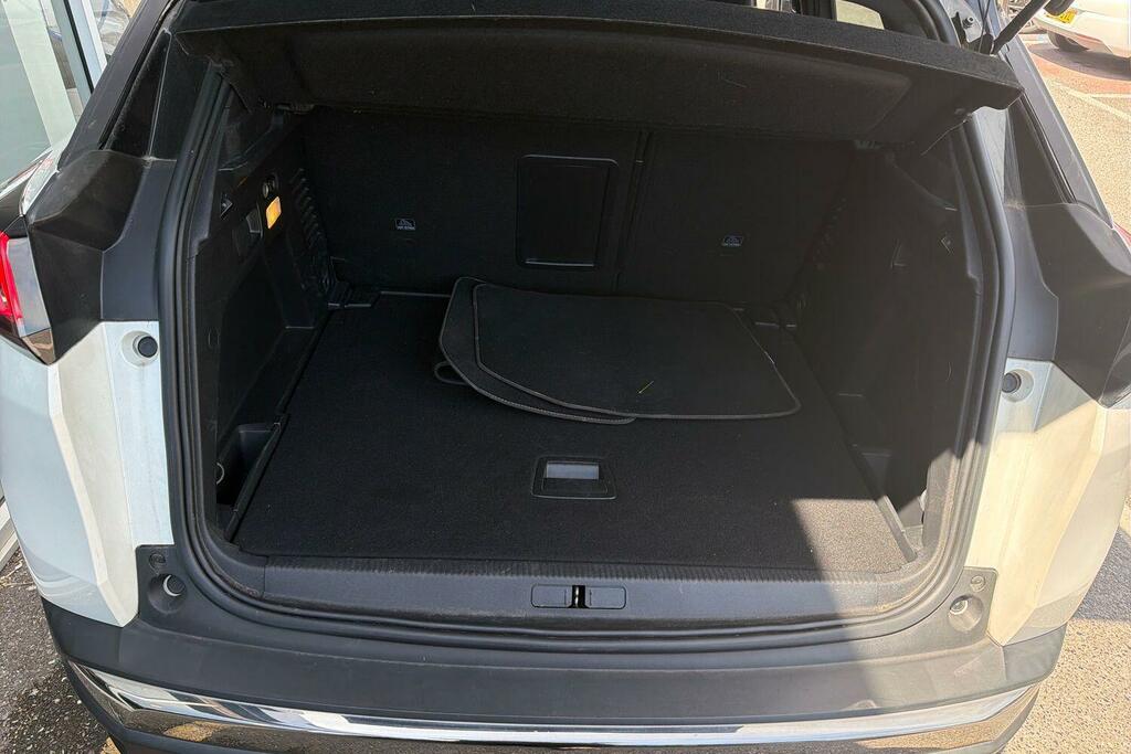 Peugeot 3008 1.5 Bluehdi Allure Red #20