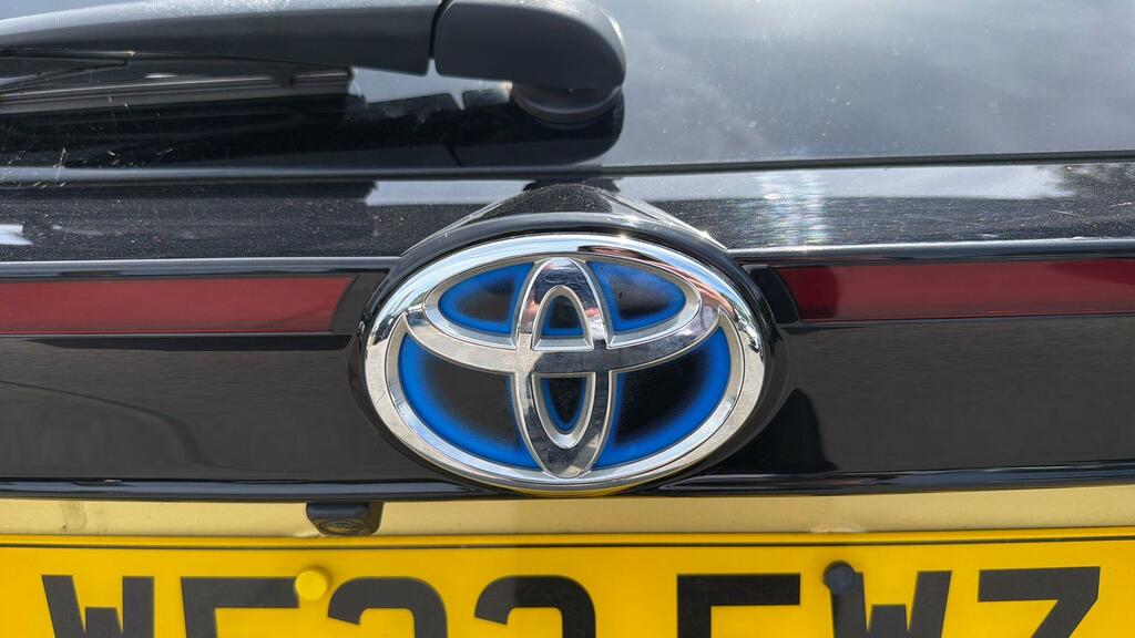 Toyota Yaris Cross Icon Silver #28