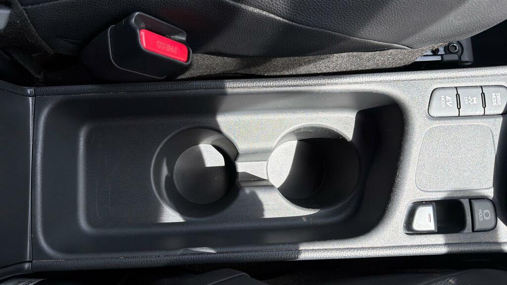 Toyota Yaris Cross Icon Silver #44