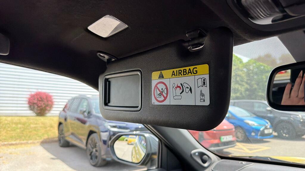 Toyota Yaris Cross Icon Silver #38