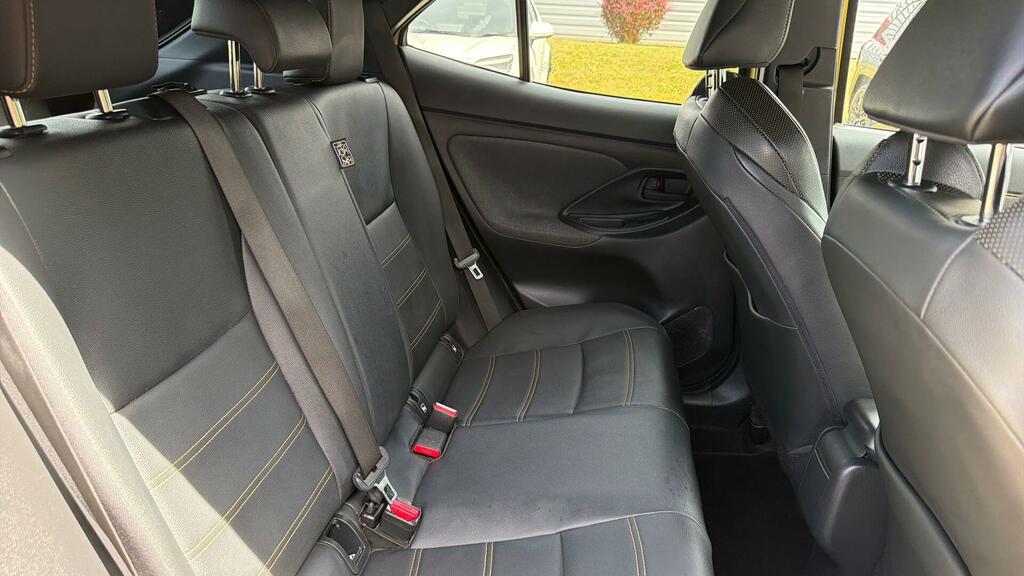 Toyota Yaris Cross Icon Silver #8