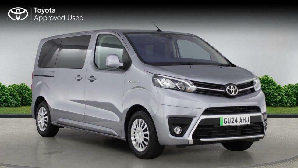 Toyota Proace Verso 50Kwh Shuttle Medium Mpv Mwb 9 Silver