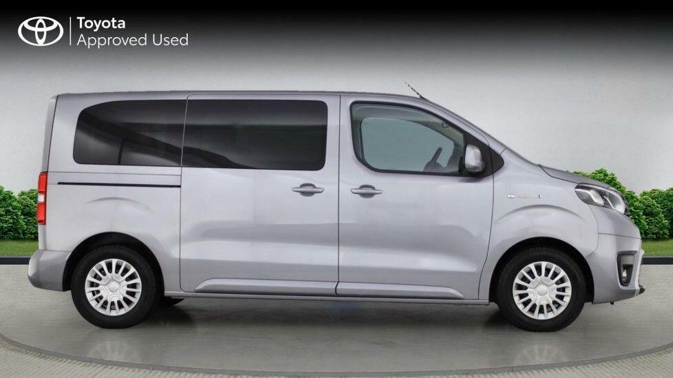Toyota Proace Verso D-4d L1 Family Black #7
