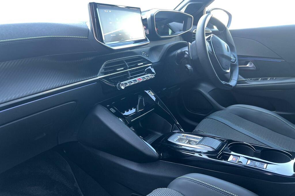 Peugeot 208 1.2 Gt E-dsc6 Euro 6 Ss KJ25WFY Black #2