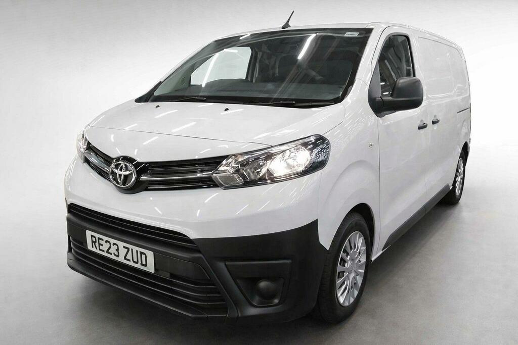 Toyota PROACE 1.5D Icon Medium Panel Van Mwb Euro 6 Ss 6Dr White