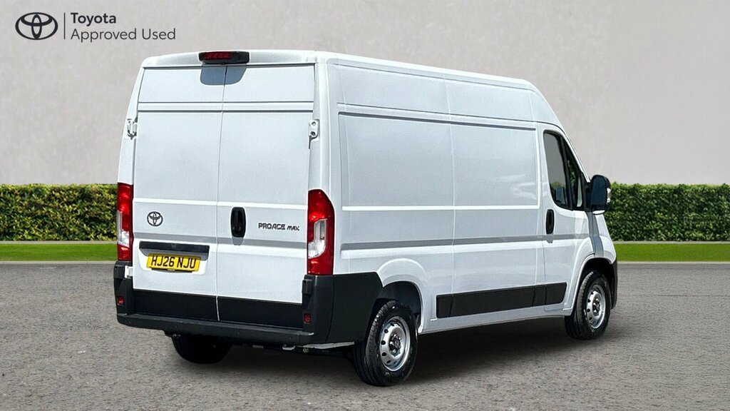 Toyota PROACE 2.2 Bluehdi 35 Icon Medium Panel Van L2 H2 Euro 6 White #2