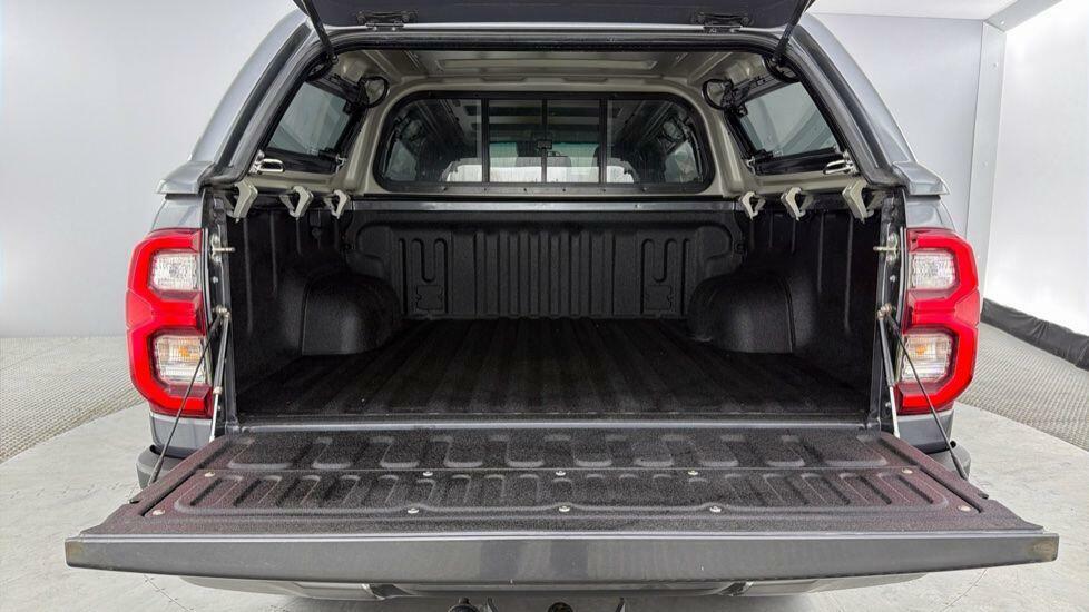 Toyota HILUX 2.8 D-4d Invincible X 4Wd Euro 6 Ss Black #13