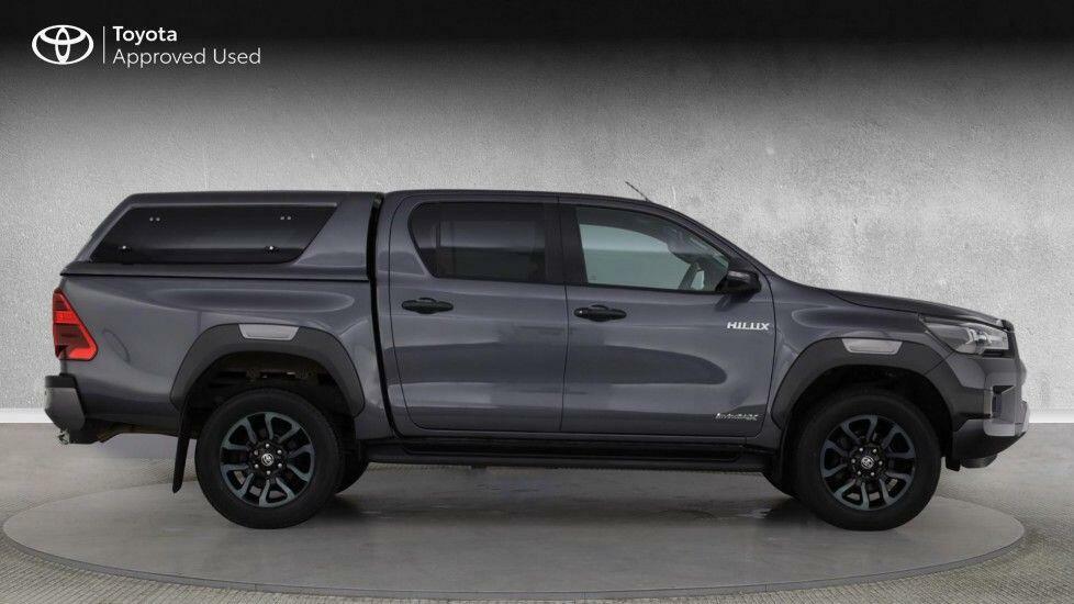 Toyota HILUX 2.8 D-4d Invincible X 4Wd Euro 6 Ss Black #21