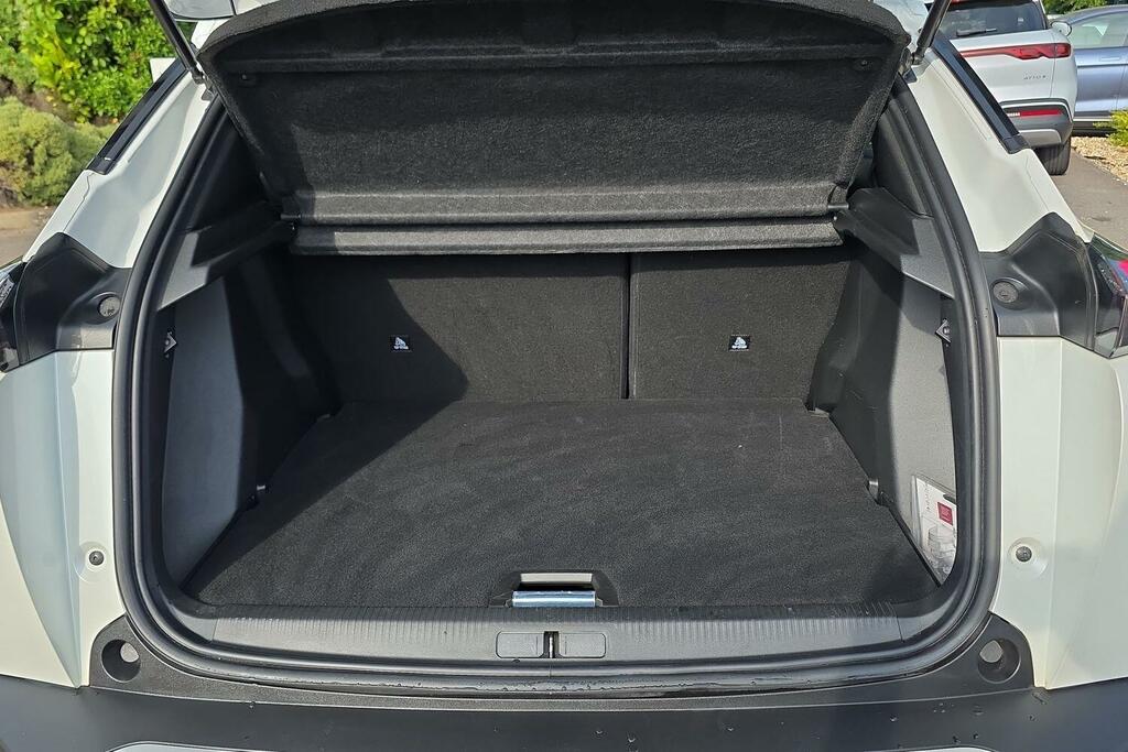 Peugeot 2008 1.2 Puretech Allure Premium Suv Manua Grey #20